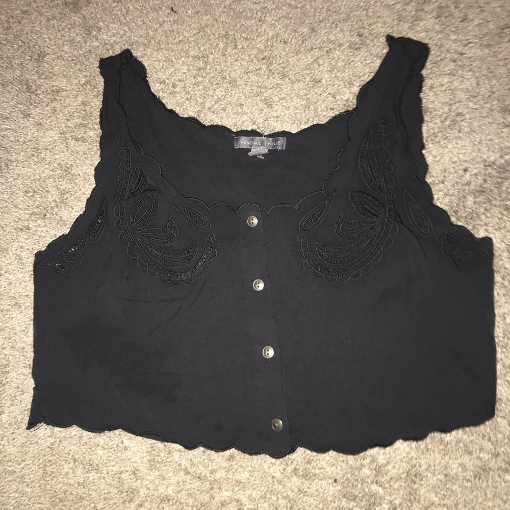 kendall and kyle crop top